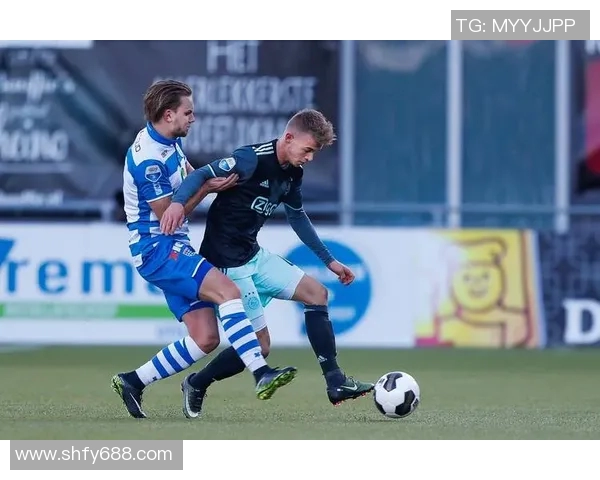 兹沃勒与乌德勒支激战在即谁能在这场对决中笑到最后